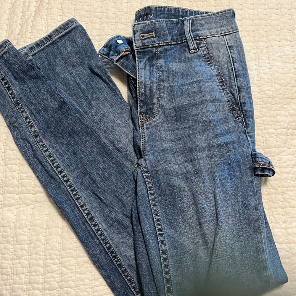 White house black market skinny jeans.